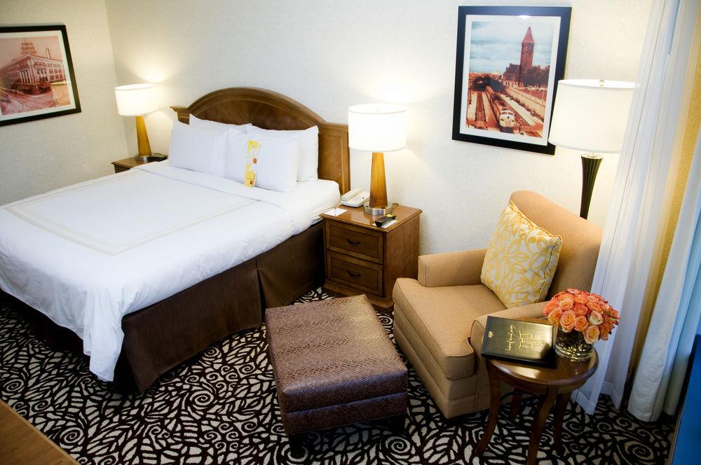 Hotel Milwaukee Marriott West Waukesha Esterno foto